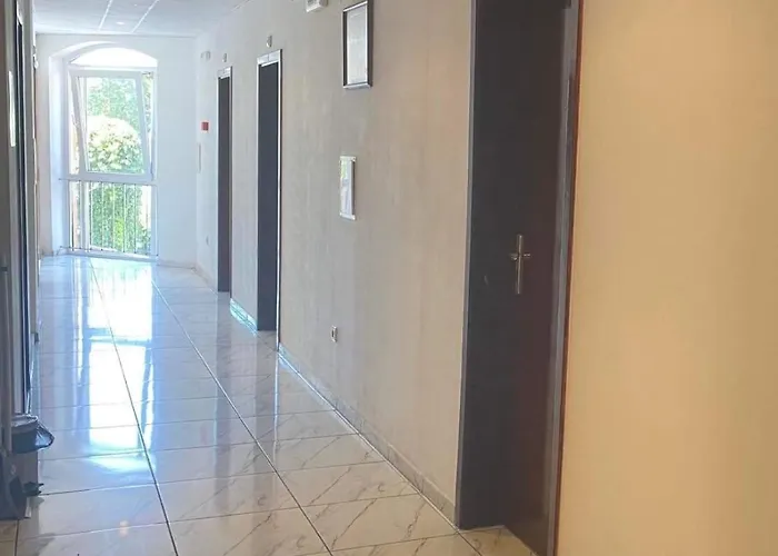 Hotel Concordia Plaza 2 3*