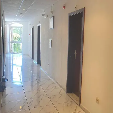 Хотел Concordia Plaza 2 3*