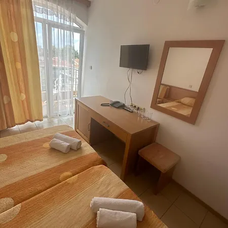 Concordia Plaza 2 Хотел 3*